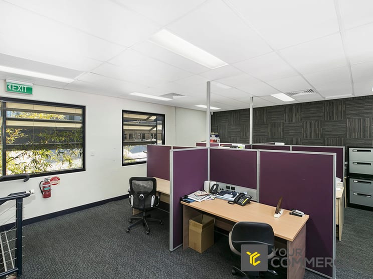 Click to view all images 22/76 Doggett Street Newstead QLD 4006 - Image 3