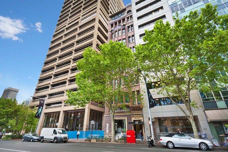 Click to view all images 802/235 Macquarie Street Sydney NSW 2000 - Image 2