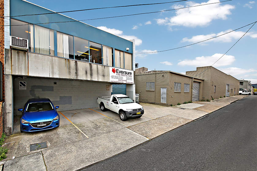 Click to view all images 12 Hutchinson Street St Peters NSW 2044 - Image 3