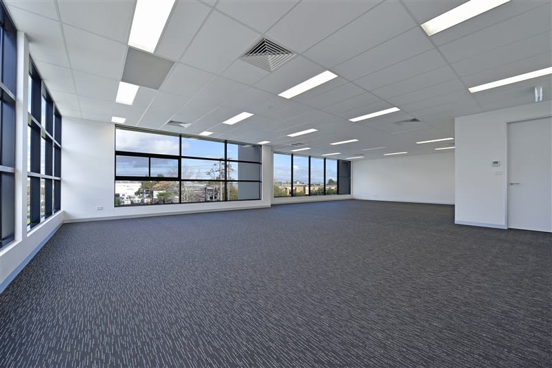 02/105-115 Cochranes Road Moorabbin VIC 3189 - Image 3