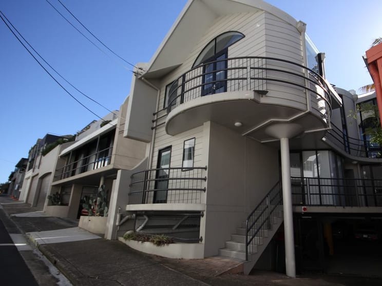 Click to view all images 50 Mitchell Street Mcmahons Point NSW 2060 - Image 1
