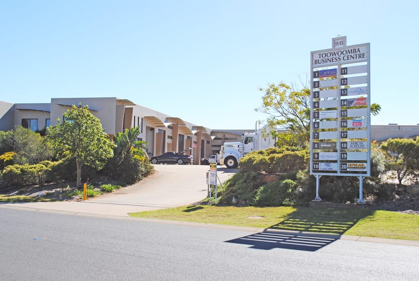 Click to view all images Unit 6/11-15 Gardner Court Wilsonton QLD 4350 - Image 2
