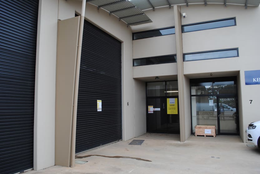 Click to view all images Unit 6/11-15 Gardner Court Wilsonton QLD 4350 - Image 1