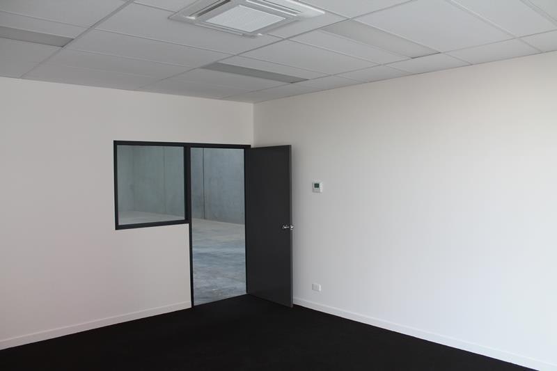 Click to view all images Unit 14/191-195 Greens Road Dandenong South VIC 3175 - Image 2