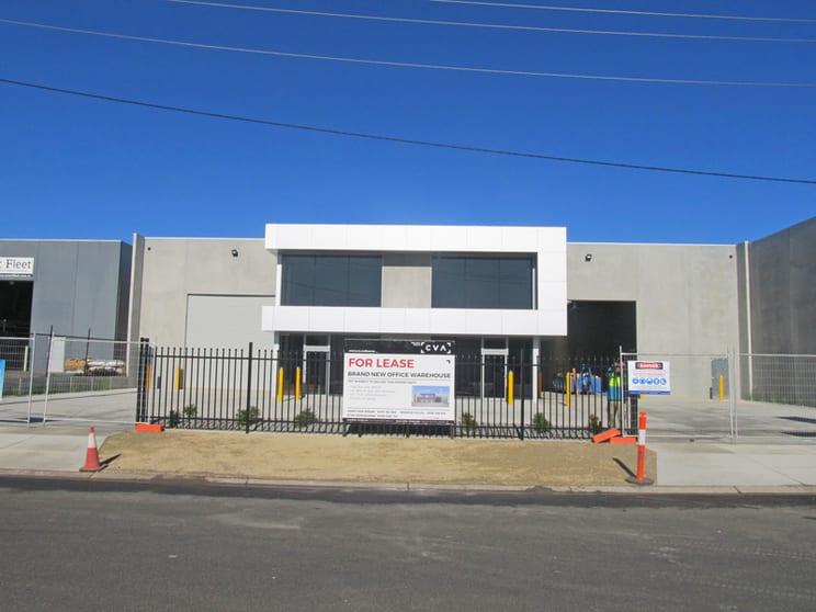 Click to view all images 27 Lentini Street Hoppers Crossing VIC 3029 - Image 2