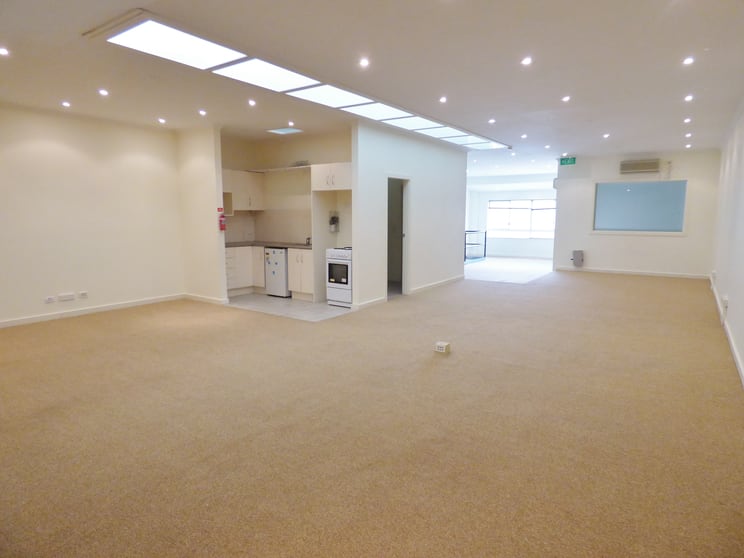 Click to view all images 33/14 Jubilee Avenue Warriewood NSW 2102 - Image 2