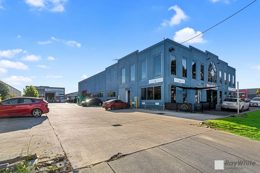 Click to view all images 7 Audsley Street Clayton South VIC 3169 - Image 2