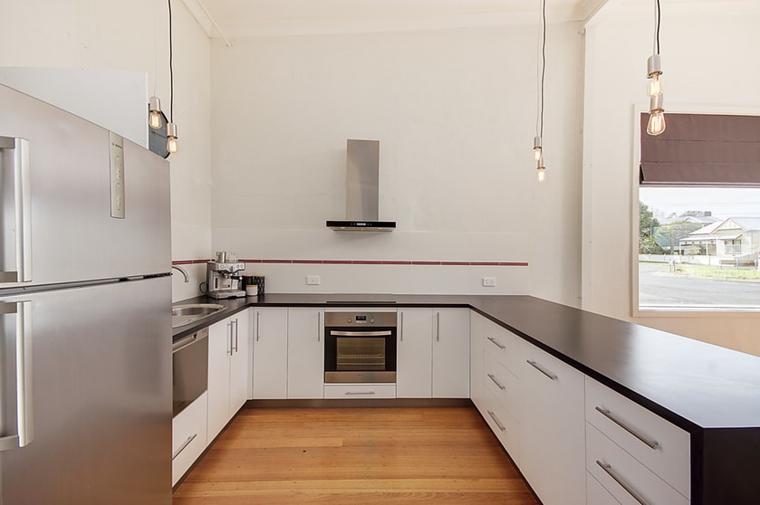 Click to view all images 150 Garden Street Geelong VIC 3220 - Image 2