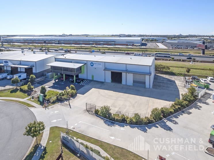Click to view all images C/14 Amy Johnson Place Eagle Farm QLD 4009 - Image 1