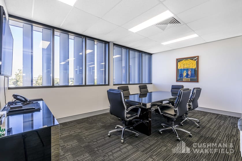 Click to view all images C/14 Amy Johnson Place Eagle Farm QLD 4009 - Image 3