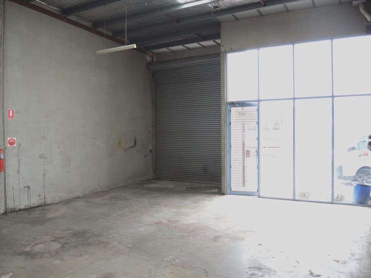 Click to view all images 4/135 Somerset Road Campbellfield VIC 3061 - Image 3