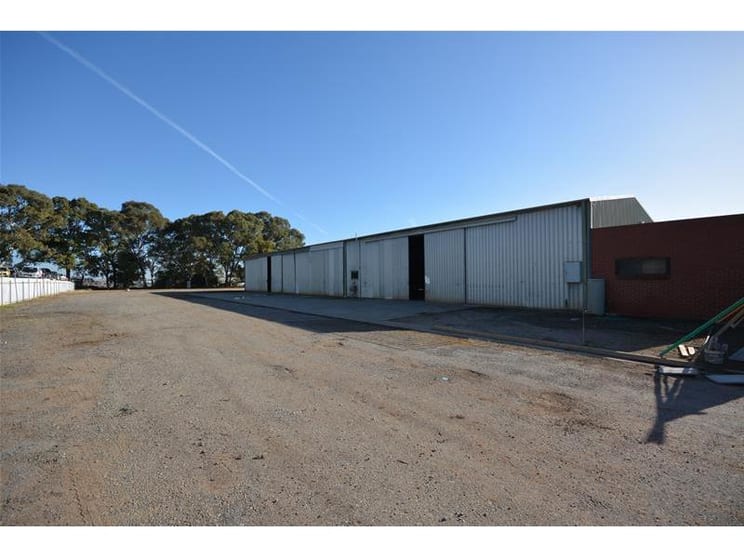 Click to view all images Unit 2, 9-15 Boolcunda Avenue Salisbury Plain SA 5109 - Image 3