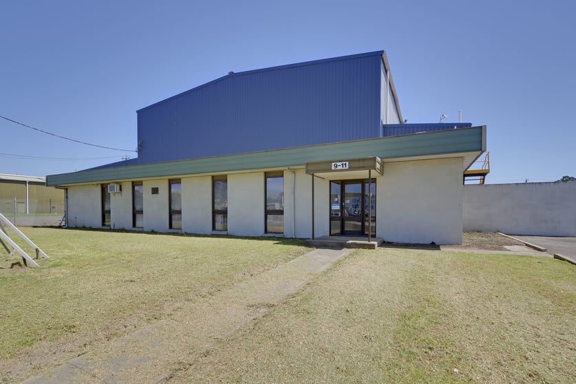 Click to view all images 9-11 Eastern Road Traralgon East VIC 3844 - Image 3