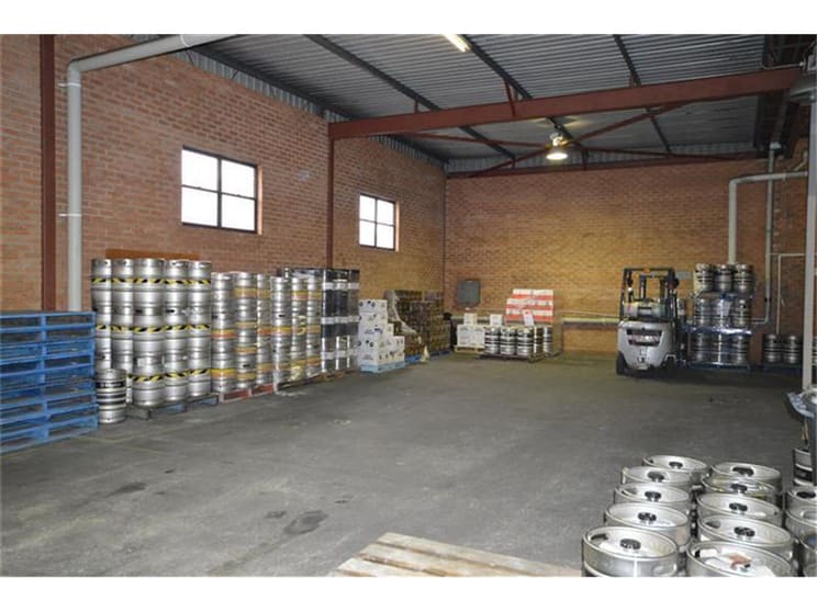 Click to view all images (Suite A)/21 Railway Street Wickham NSW 2293 - Image 3