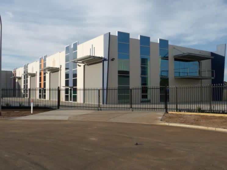 Click to view all images Factory 4/11 Glenville Drive Melton VIC 3337 - Image 1