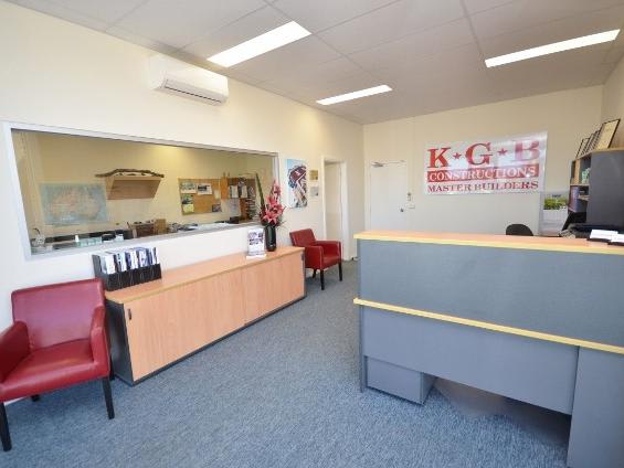 Click to view all images 22 Sturt Street Echuca VIC 3564 - Image 2