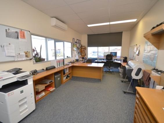 Click to view all images 22 Sturt Street Echuca VIC 3564 - Image 3
