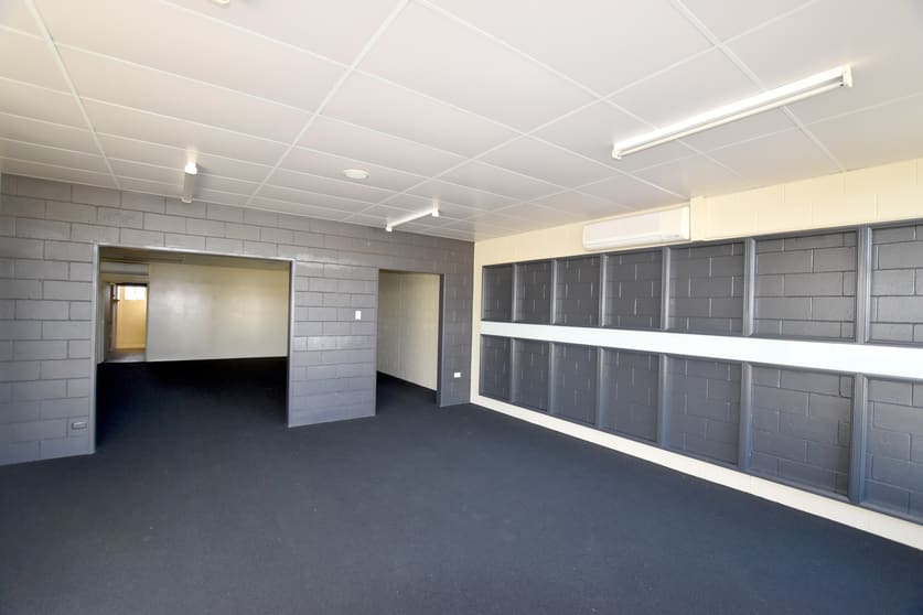 Click to view all images 24A Chapple Street Gladstone Central QLD 4680 - Image 2