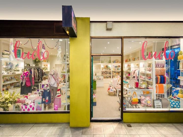 Click to view all images 11 & 13/493 Toorak Road Toorak VIC 3142 - Image 2
