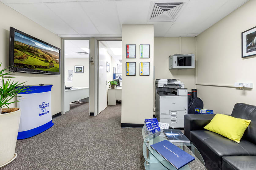 Click to view all images 5/36 Park Road Milton QLD 4064 - Image 2