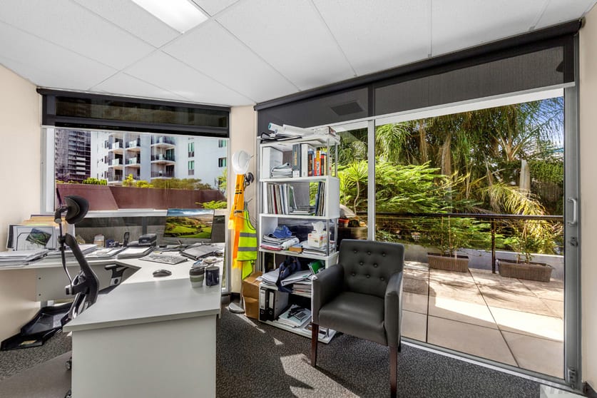 Click to view all images 5/36 Park Road Milton QLD 4064 - Image 3