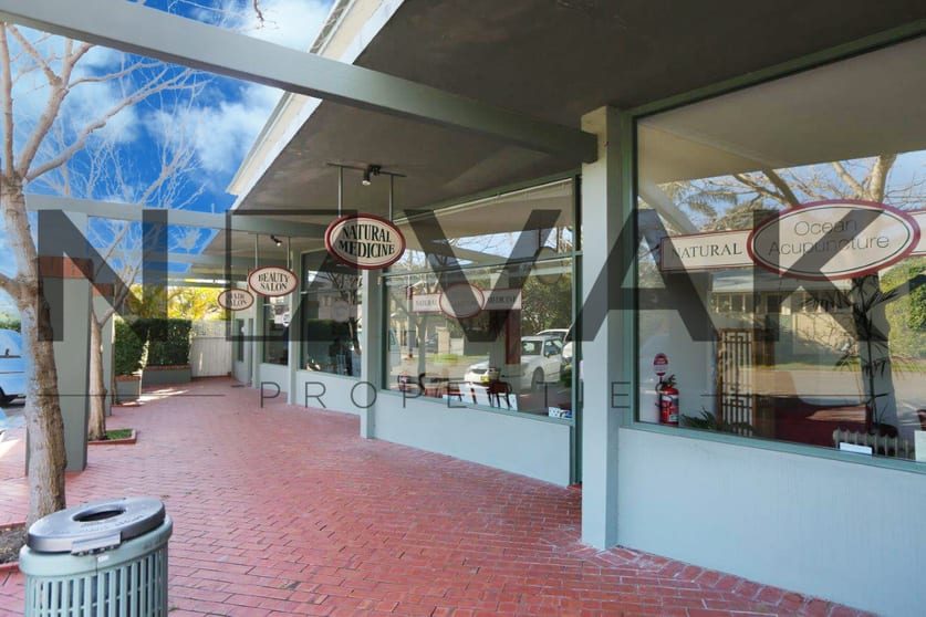 Click to view all images 2/35 Adams Street Curl Curl NSW 2096 - Image 1