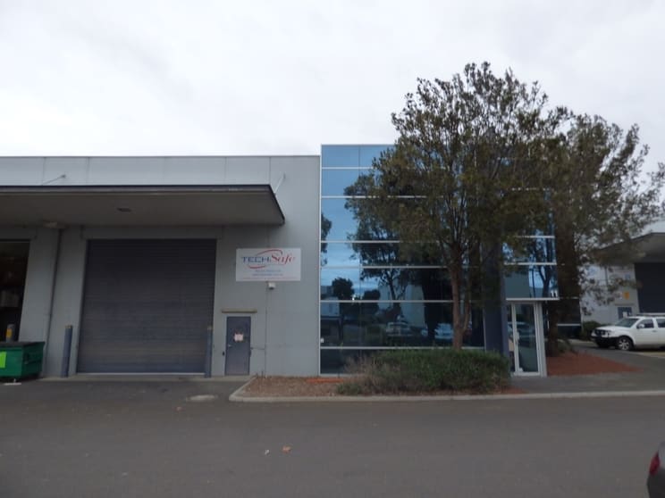 Click to view all images 11 Garden Boulevard Dingley Village VIC 3172 - Image 1