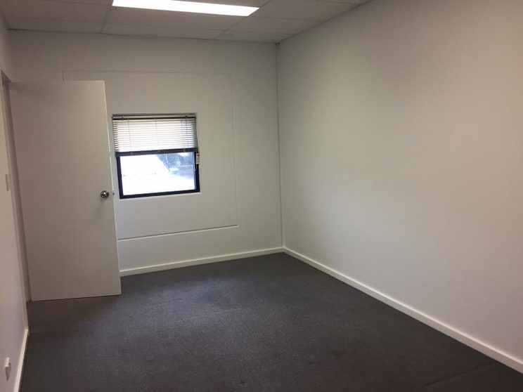 Click to view all images Suite 5/166 Hannell Street Wickham NSW 2293 - Image 3