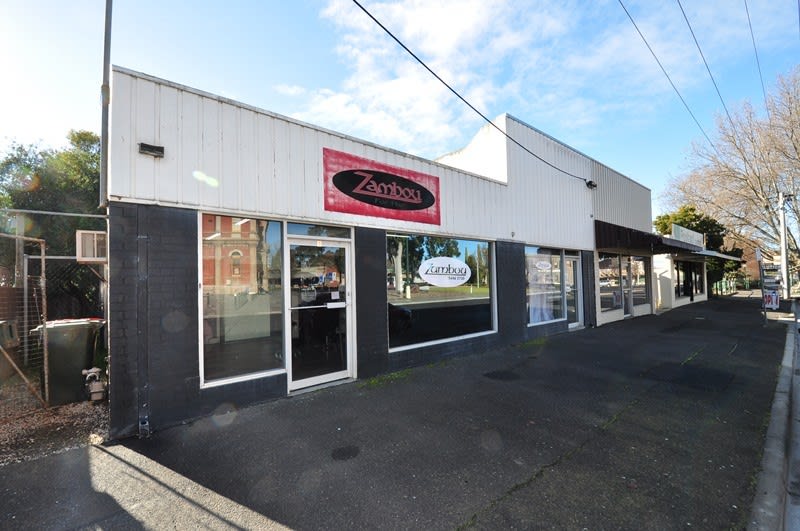 Click to view all images 1/8 Sailors Gully Road Eaglehawk VIC 3556 - Image 1