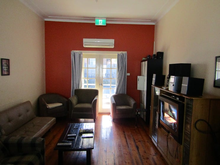 26b Cumberland Street Cessnock NSW 2325 - Image 2