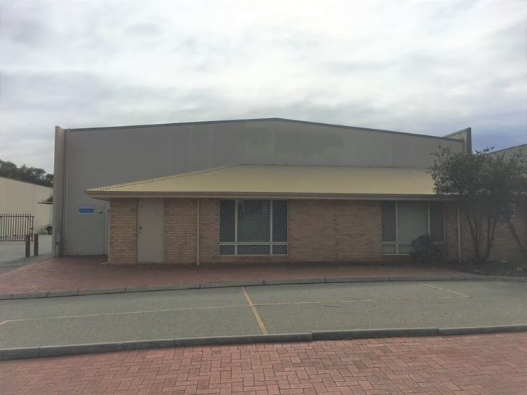 Click to view all images Unit 1/12 Dickens Place Armadale WA 6112 - Image 2