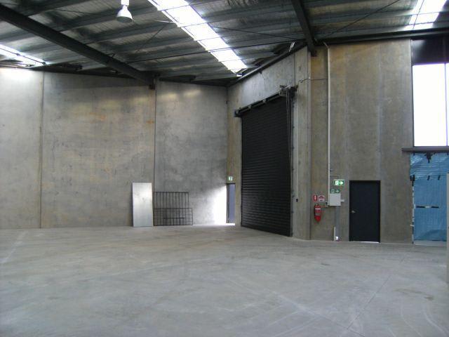 Click to view all images 6/27 Bate Close Pakenham VIC 3810 - Image 3