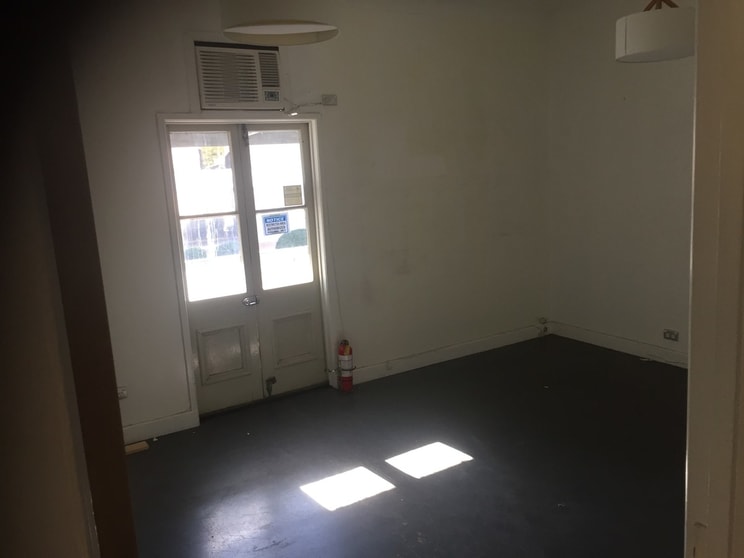 Click to view all images 14/887 Ann Street Fortitude Valley QLD 4006 - Image 3