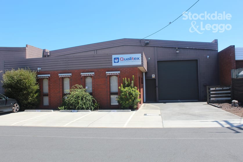 Click to view all images 16 Driffield Road Morwell VIC 3840 - Image 2