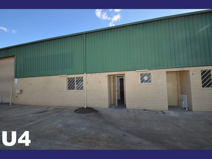 Click to view all images 4/25 Mosey Street Landsdale WA 6065 - Image 3