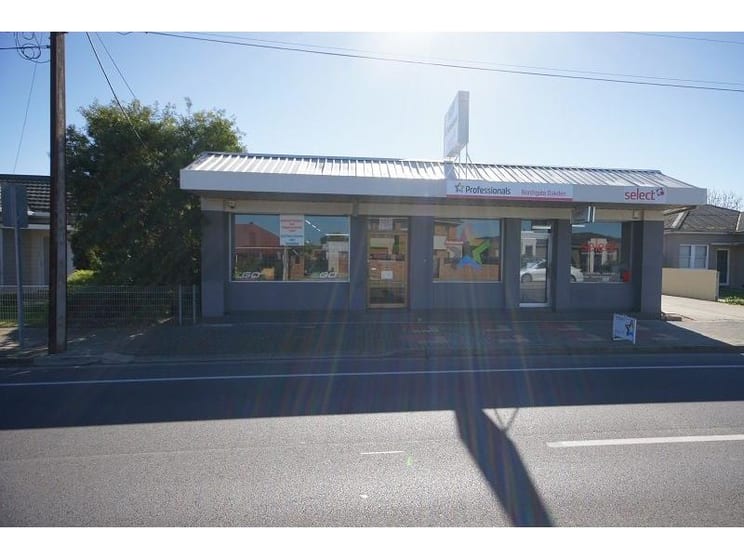 Click to view all images 68 Muller Road Greenacres SA 5086 - Image 1