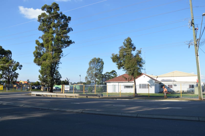 Click to view all images 2/2091 Castlereagh Road Penrith NSW 2750 - Image 1