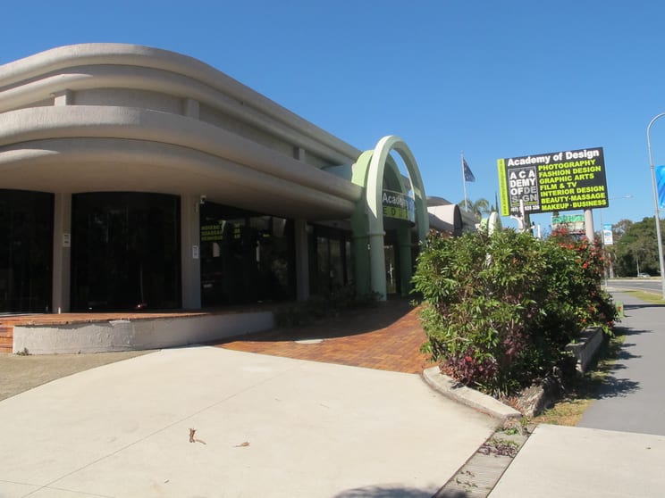Click to view all images 2769 Gold Coast Highway Broadbeach QLD 4218 - Image 3