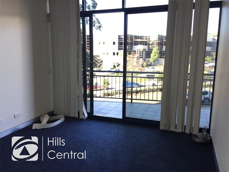 Click to view all images 5/2.01/29-31 Solent Circuit Baulkham Hills NSW 2153 - Image 3