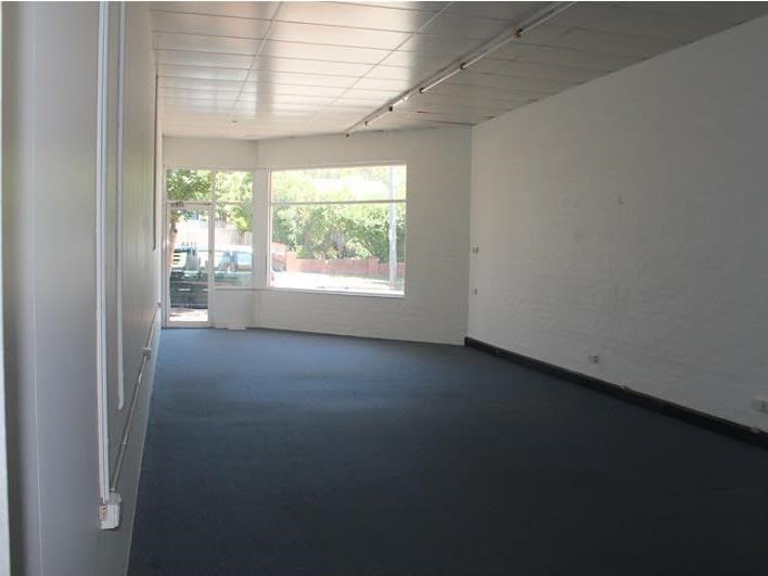 Click to view all images 1/114 Kinghorne Street Nowra NSW 2541 - Image 2