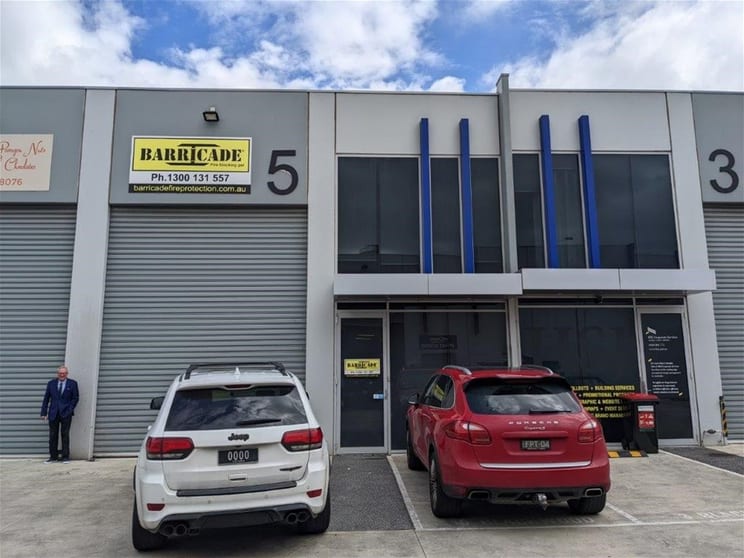 Click to view all images 5 Blackwood Drive/302-330 Millers Road Altona North VIC 3025 - Image 1