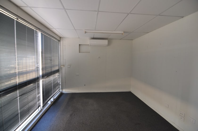 Unit 15, 62 Keane Street Currajong QLD 4812 - Image 2