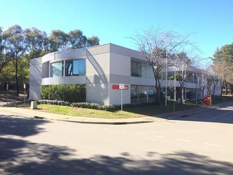 Click to view all images 42 Geils Court Deakin ACT 2600 - Image 1