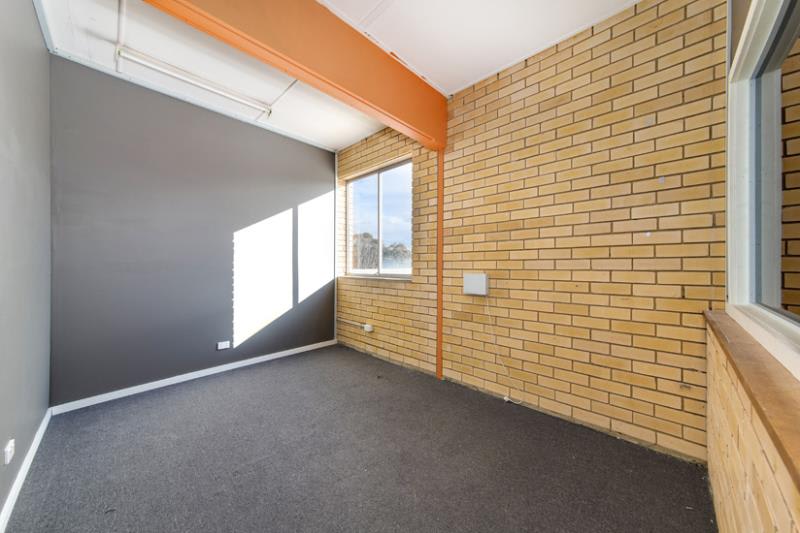 Click to view all images 48 Sandford Street Mitchell ACT 2911 - Image 3