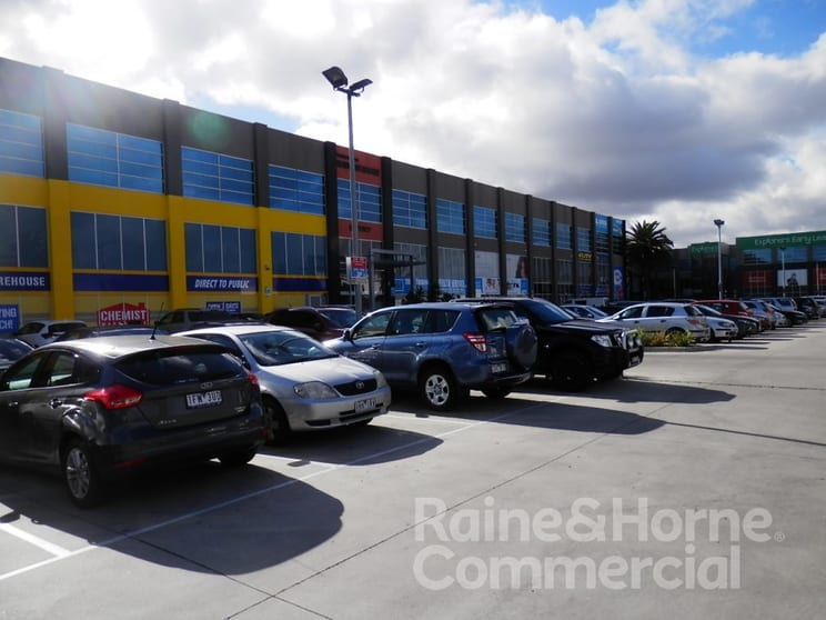 Click to view all images Level 1, 102/44 Hampstead Road Maidstone VIC 3012 - Image 1