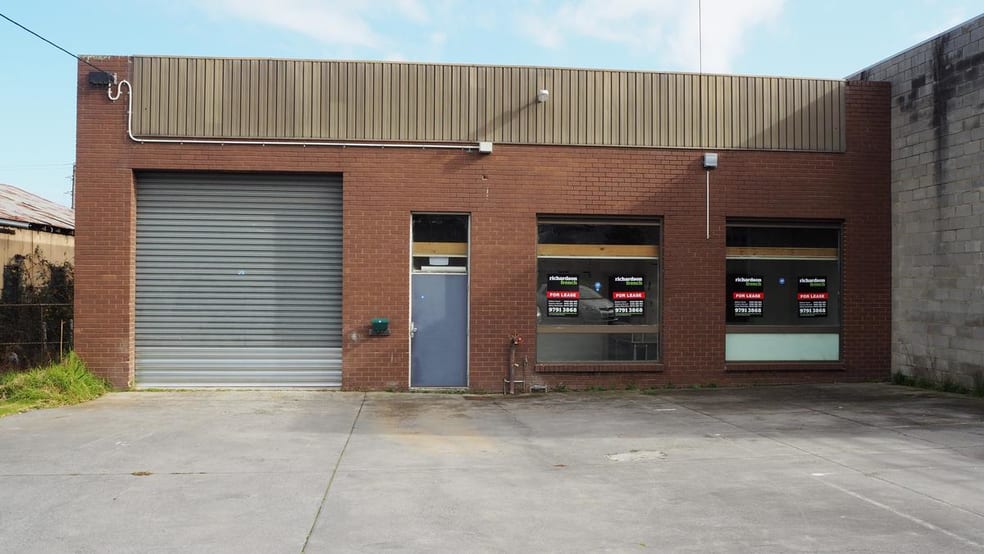 Click to view all images 17 Pickett Street Dandenong VIC 3175 - Image 1