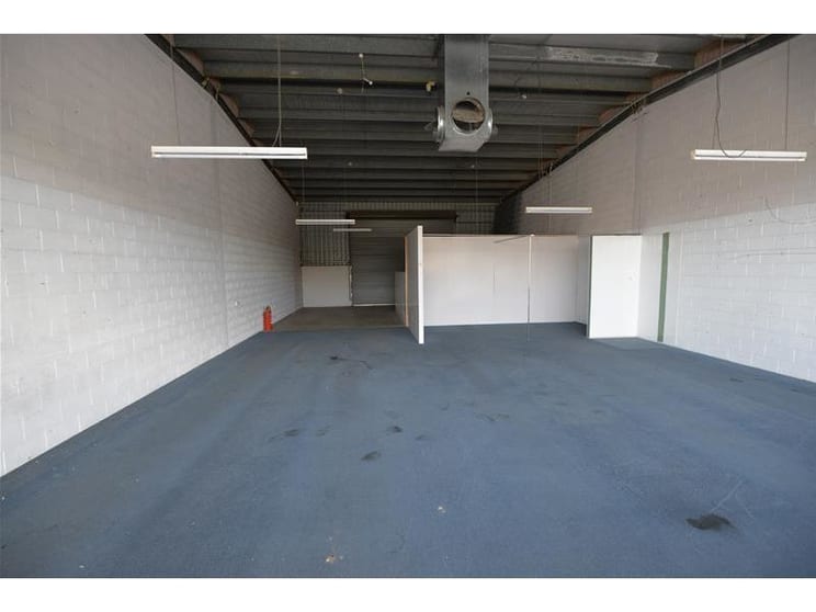 Click to view all images Unit 3, 16-28 Research Road Pooraka SA 5095 - Image 3