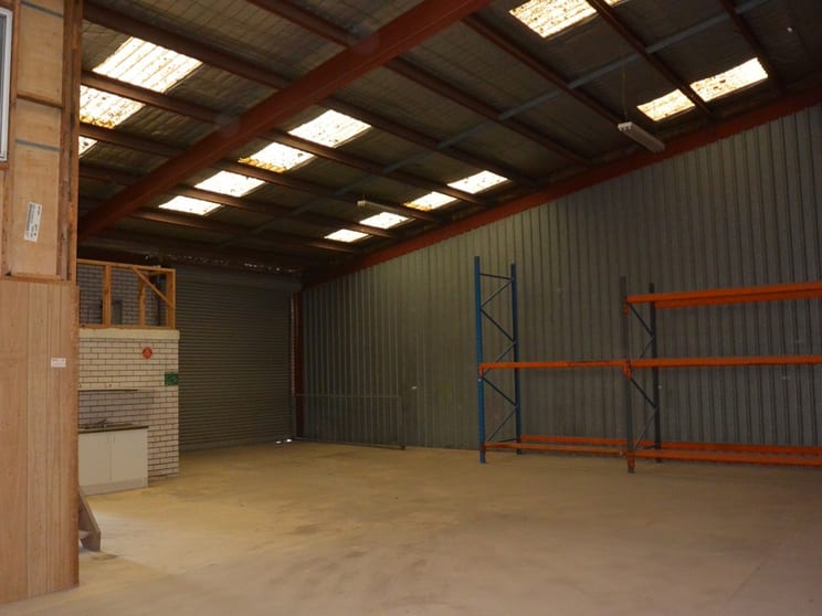 Click to view all images 5/67 Alexander Rd Taren Point NSW 2229 - Image 3