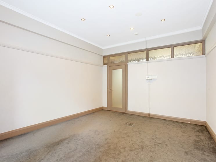 Click to view all images 304/147 King Street Sydney NSW 2000 - Image 1