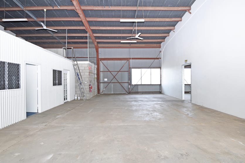 Click to view all images 3/111 Coonawarra Road Winnellie NT 0820 - Image 2